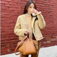 강민경 로에베 스몰 해먹 백