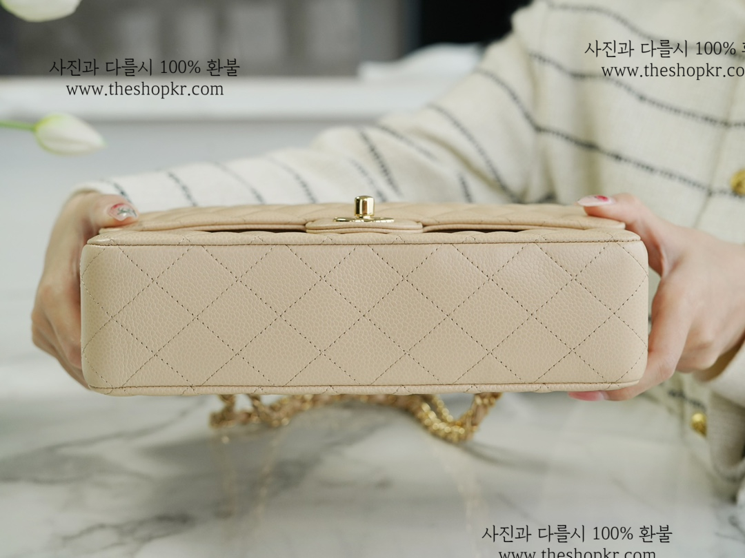 (펜더) 샤넬 클래식 플랩 미듐 백