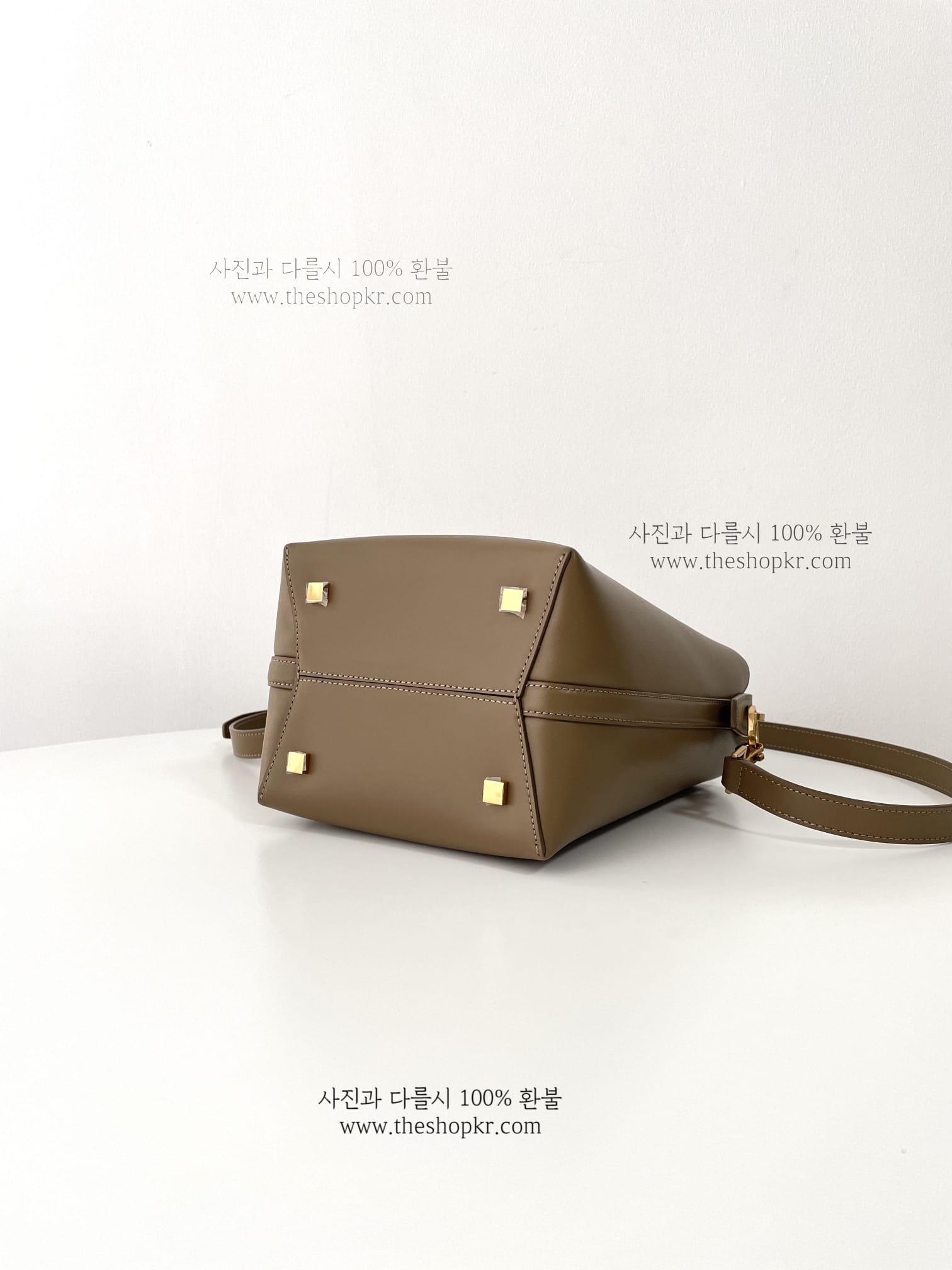 (블프) 생로랑 LE 37 스몰 백