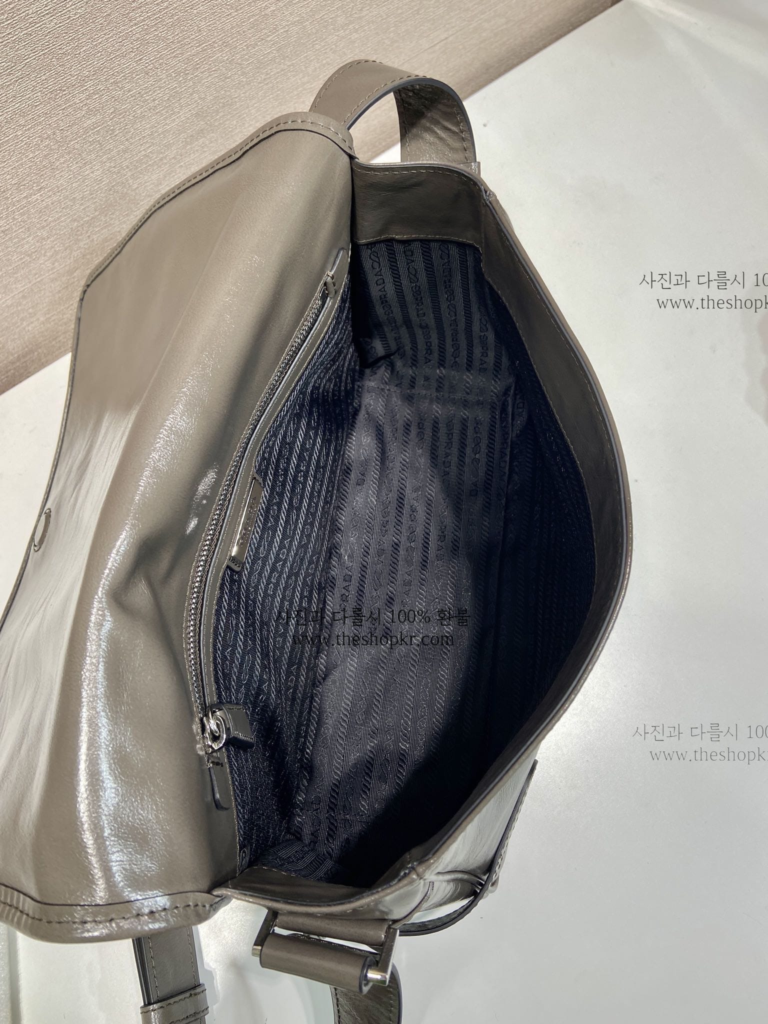 (야오) 프라다 가죽 숄더 백