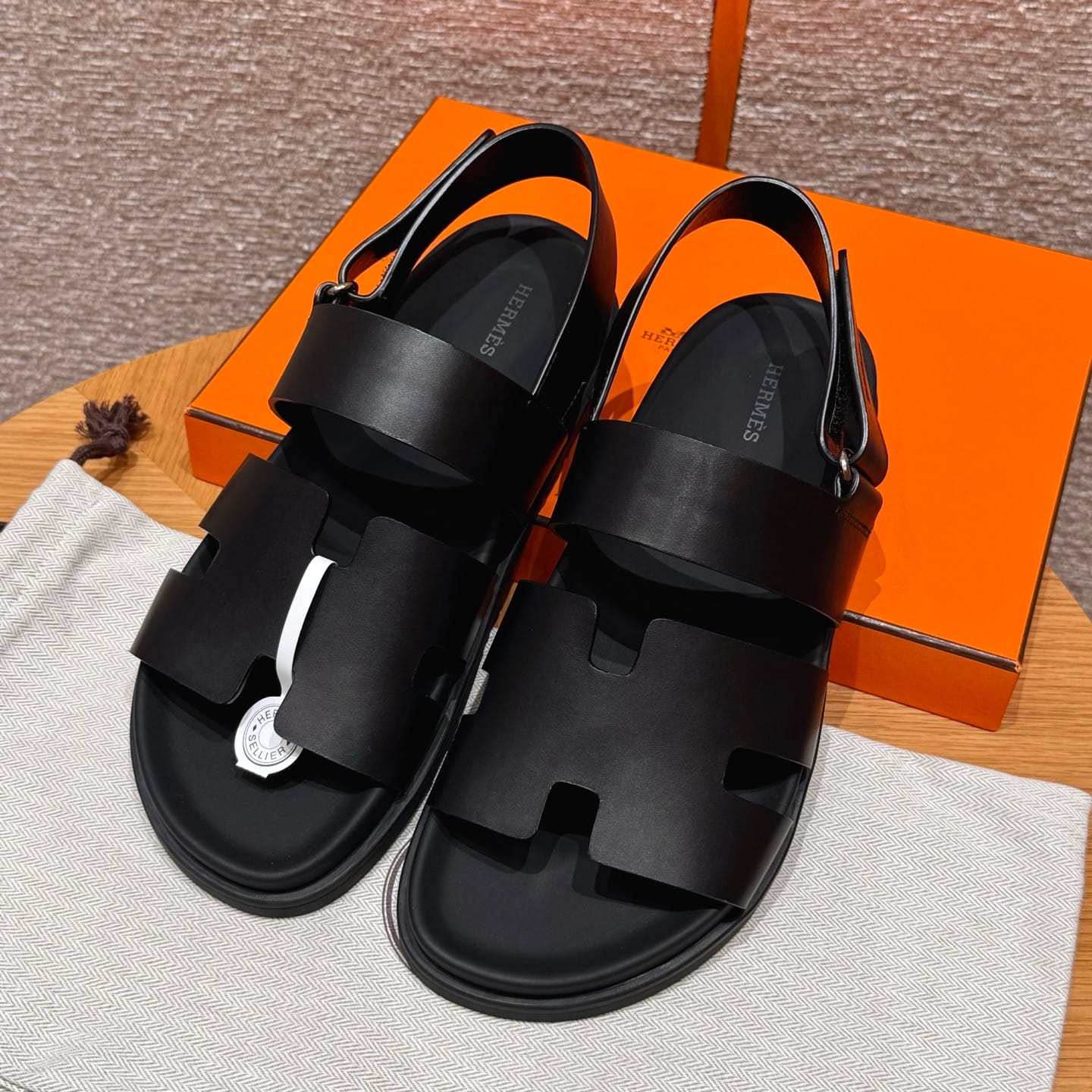 (찡댄) 에르메스 지니어스 샌들