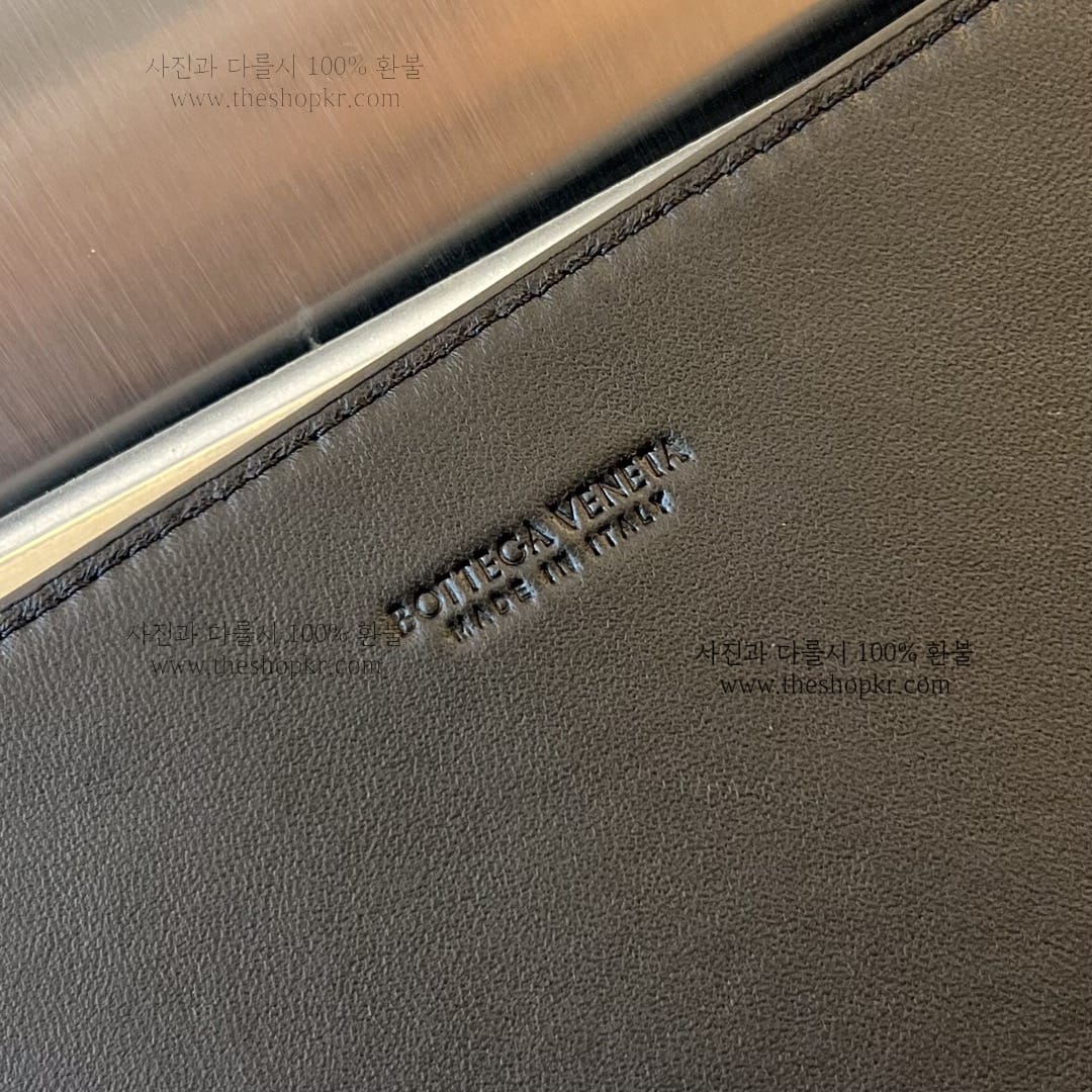 (징) 보테가 플랩 클러치