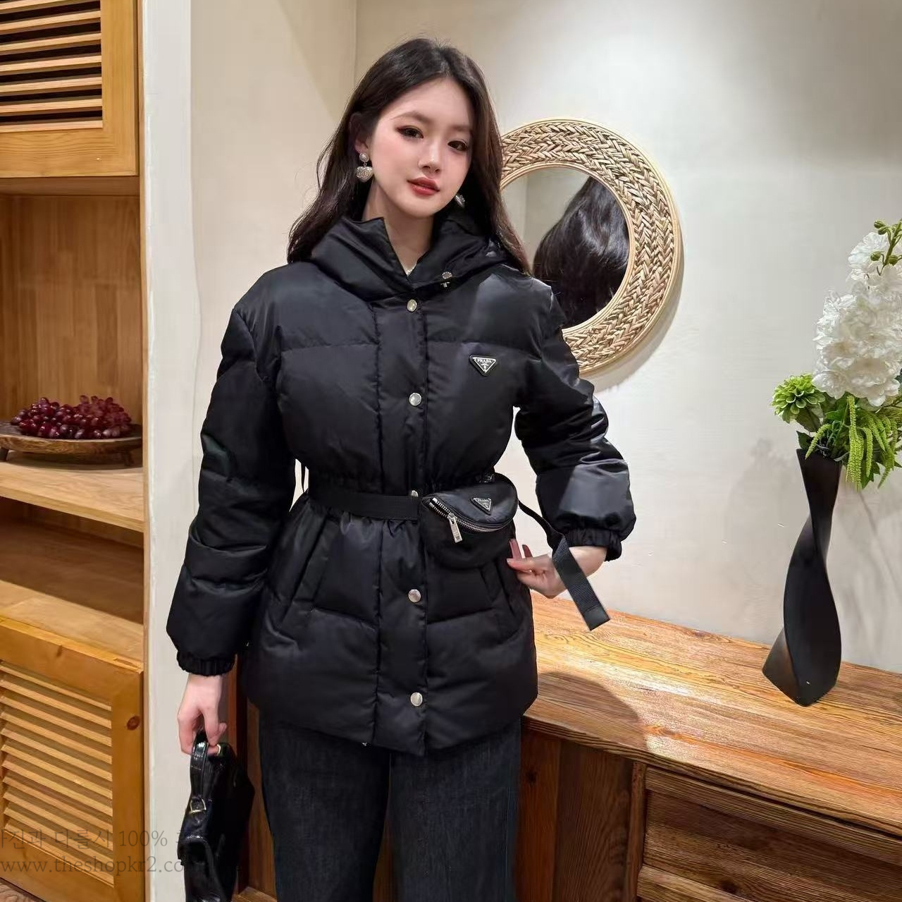 (청운) 프라다 리나일론 다운 필드 재킷
