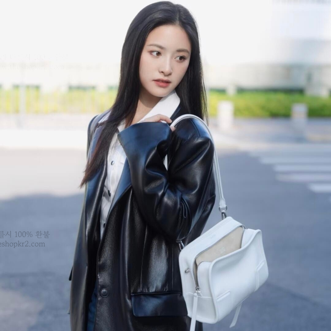 (지핀) 로에베 스몰 아마조나 180 백