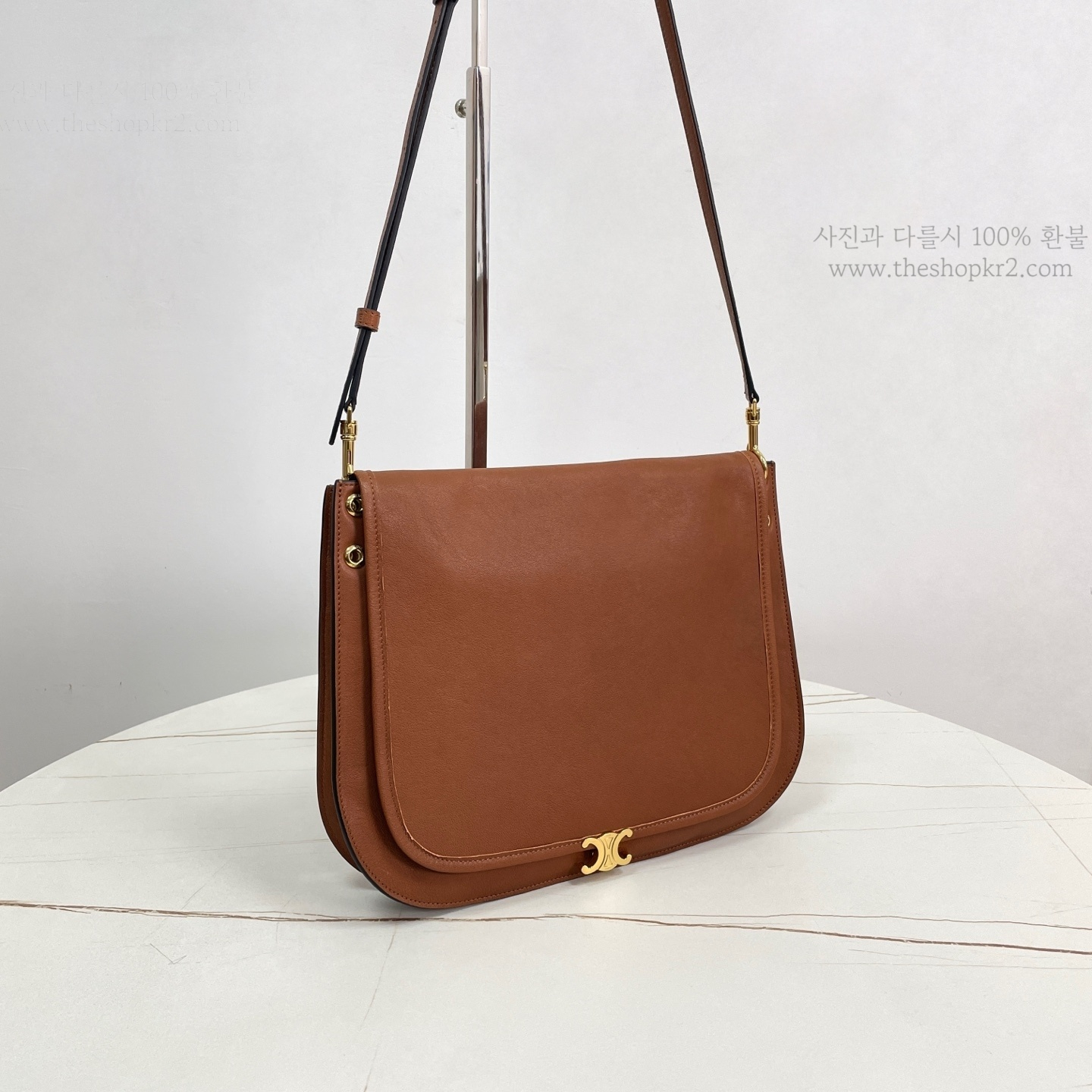 (블프) 셀린느 소프트 트리옹프 베사체 123632